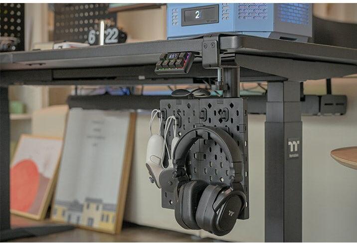 Actual product image Thermaltake "Gaming Desk Pegboard Small Black"