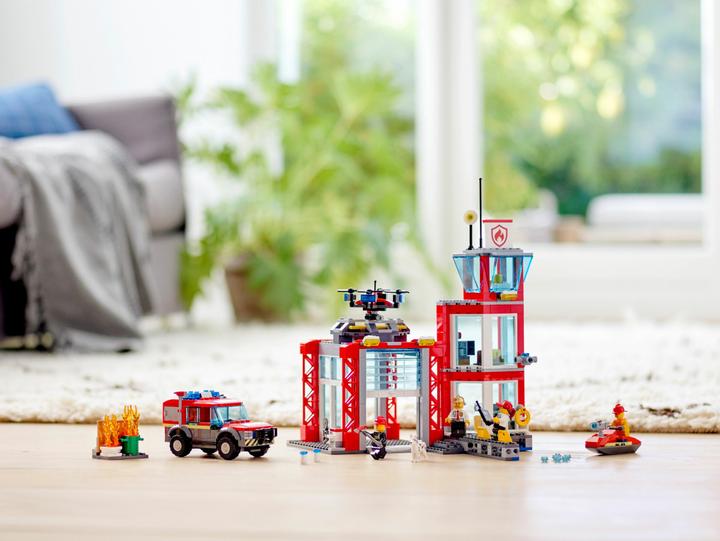 Produktbild LEGO Feuerwehr Station (60215, LEGO City)