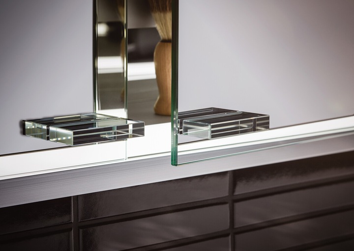Produktbild Emco asis prestige 2 Lichtspiegelschrank, Aufputzmodell, 1588mm