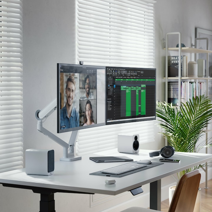 Produktbild Alogic Clarity Max 32 Zoll 4K Touch mit Web Cam (3840 x 2160 Pixel, 32")