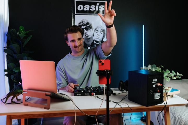 Produktbild Hercules Mixersteuerung DJ Control Inpulse 200MK3 retail
