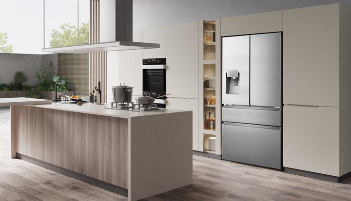 Actual product image Hisense RF728N4SAS (560 l)