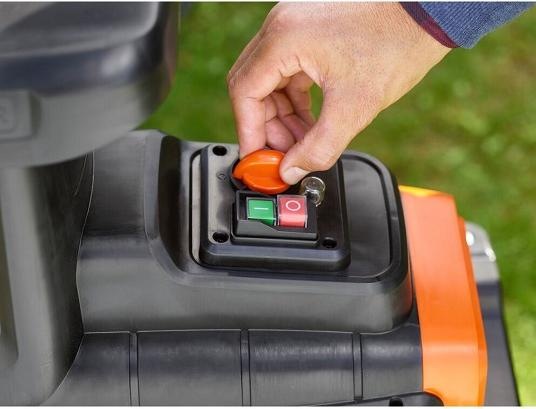 Actual product image Black & Decker Electric quiet shredder