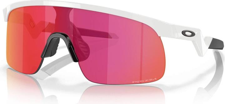 Polished white/prizm field