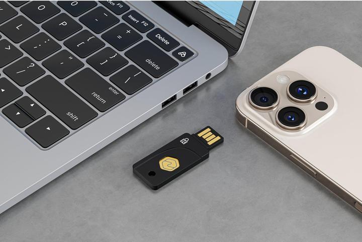Actual product image Kensington VeriMark NFC+ Security Key - USB-A