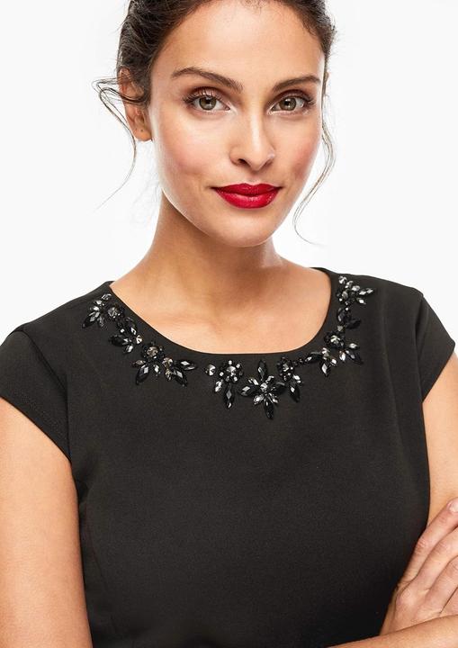 Produktbild s.Oliver Kleider (34)