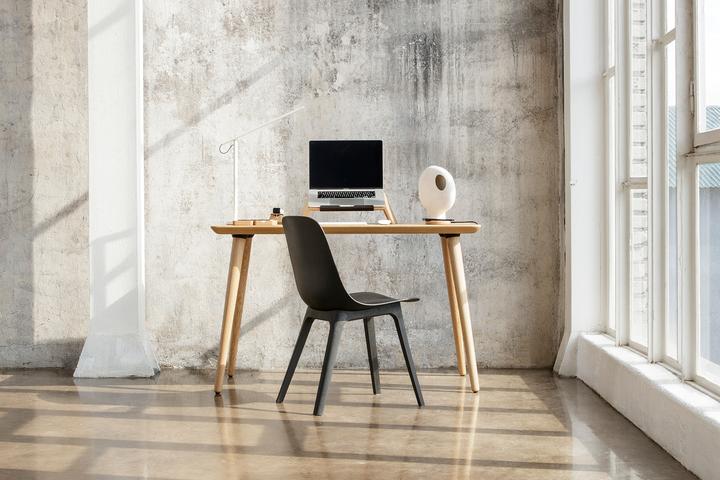 Actual product image Oakywood Classic Desk - Klassischer Schreibtisch aus Massivholz - Eiche / 100x50 - (100 x 50 cm)