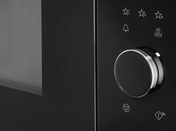 Image du produit AEG MBB1755SEM Intégré Solo Micro-ondes Acier inoxydable (17 l)