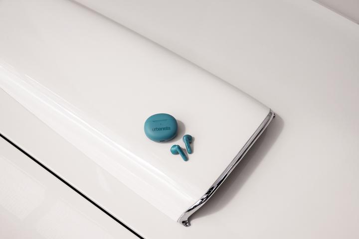 Actual product image Urbanista Austin (No noise cancelling, 5 h, Wireless)