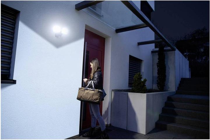 Actual product image Brennenstuhl Connect LED WiFi Strahler mit -Bewegungsmelder WFD 3051 P 4300lm, PIR, IP54 (4300 lm, IP54)