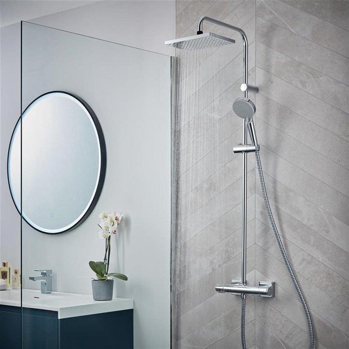 Produktbild hansgrohe Vernis Shape Duschsystem 230 1 Strahlart mit Thermostat