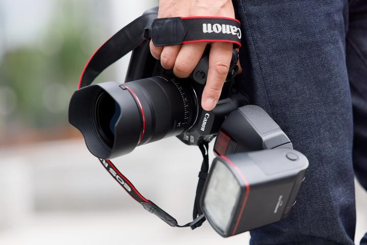 Actual product image Canon RF 24mm f/1.4L VCM (Canon RF, full size)