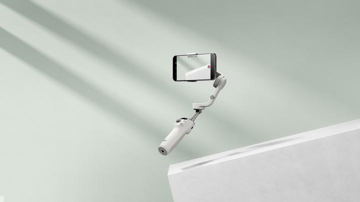 Actual product image DJI Osmo Mobile 6 (Smartphone, 0.29 kg)