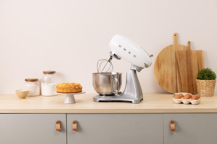 Image du produit Smeg 50's Retro Style Standard (800 W, 4.80 l)