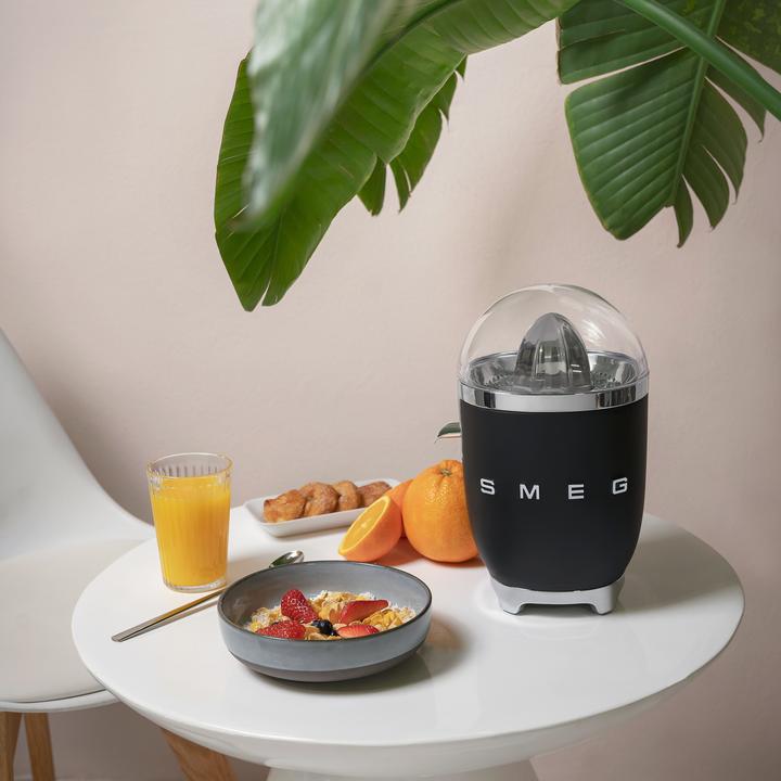 Actual product image Smeg CJF01BLMEU 50's Style