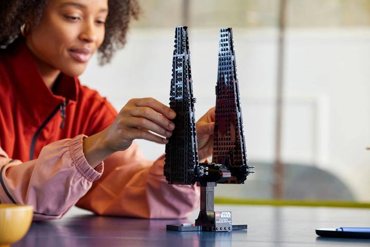 Produktbild LEGO Kylo Rens Kommandoshuttle (75406, LEGO Star Wars)