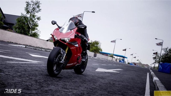 Actual product image Milestone RIDE 5 Day One Edition (PS5, DE)