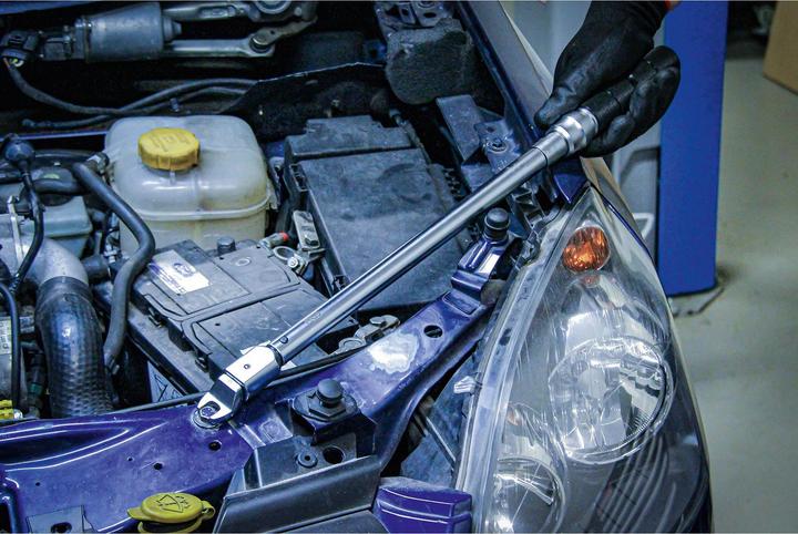 Produktbild BGS Drehmomentschlüssel 40 - 200 Nm für 14 x 18 mm Einsteckwerkzeuge (40 Nm, 200 Nm)