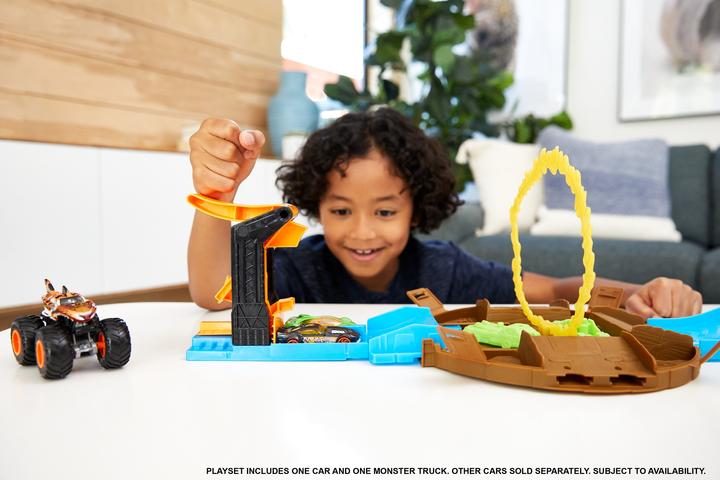 Produktbild Hot Wheels Monster Trucks - Stunt-Reifen-Spielset
