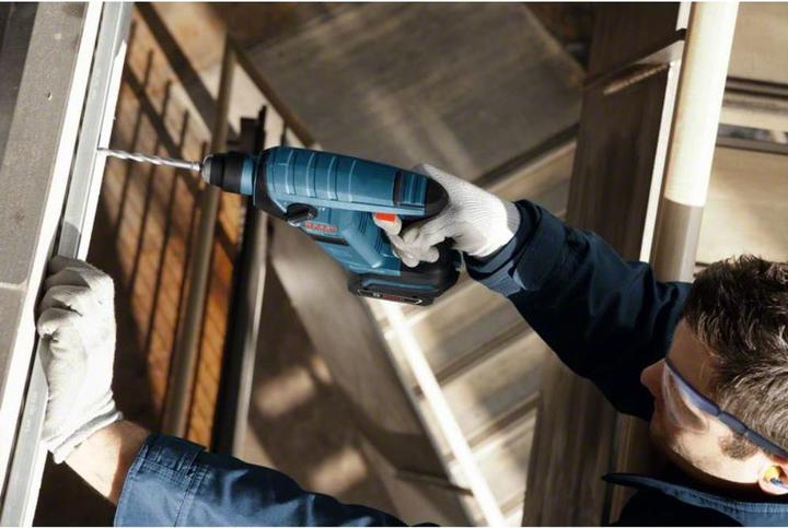 Actual product image Bosch Professional Cordless hammer drill GBH 18 V-LI Compact (Rechargeable battery operated)