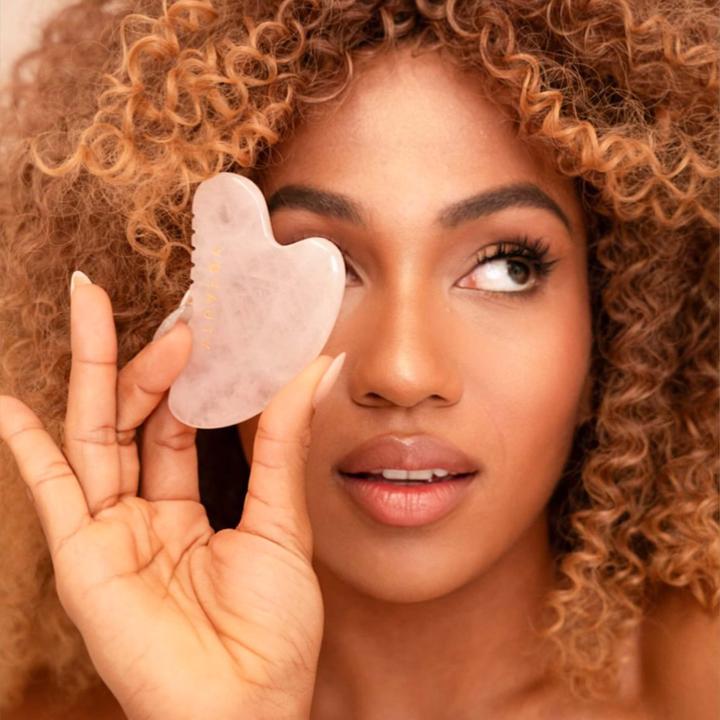 Immagine prodotto VBEAUTY Gua Sha con pietra da massaggio a forma di denti in quarzo rosa
