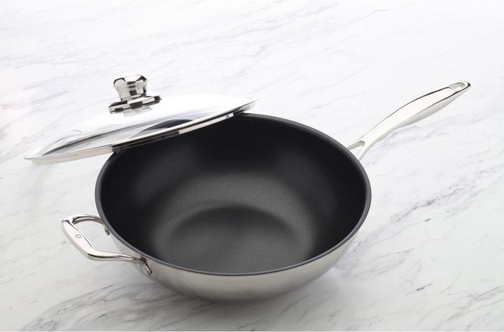 Actual product image Swiss Diamond Wok pan (32 cm, Wok, Stainless steel, Cast aluminium)