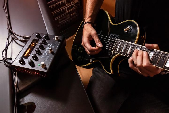 Produktbild IK Multimedia Tonex (E-Gitarre)