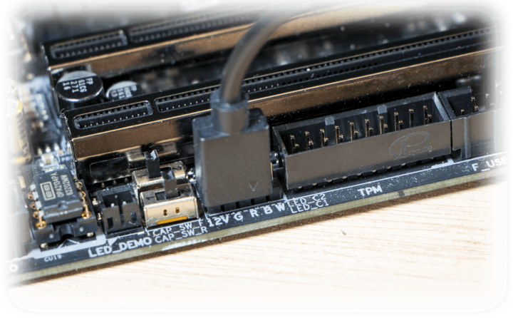 Actual product image Cooler Master RGB splitter cable