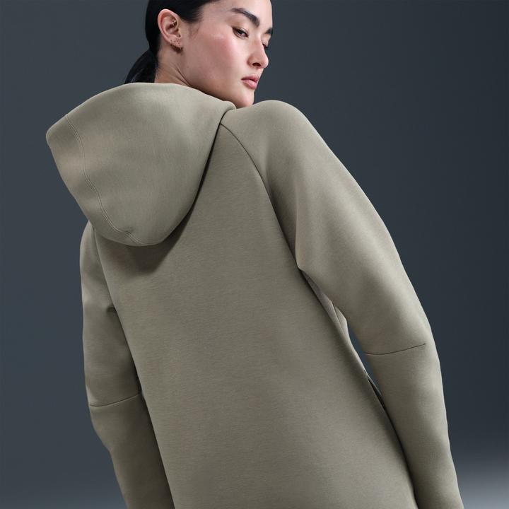 Actual product image Nike Tech Fleece Windrun (L)