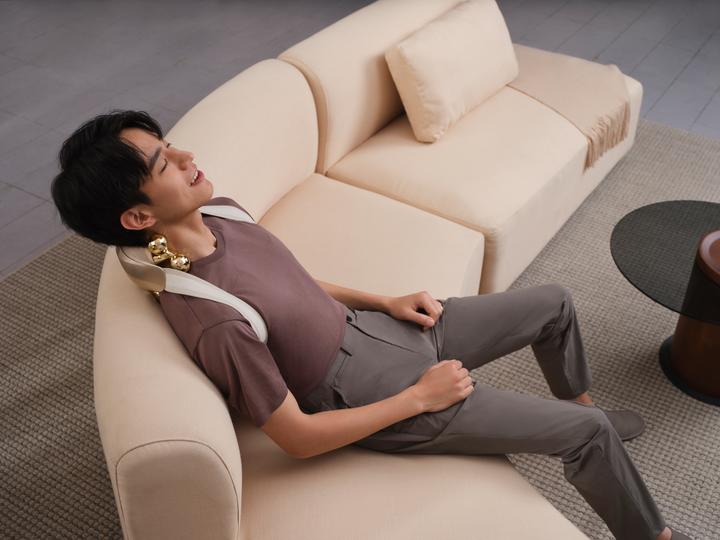 Produktbild SKG Neck Massager H7 ultra-E - Golden (golden massage heads)