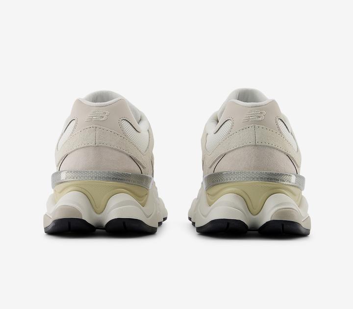 Image du produit New Balance U9060WHT (43)