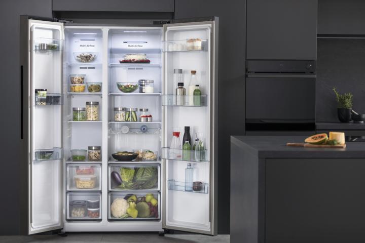 Produktbild Hisense RS711N4AFE - Amerikaanse Koelkast - Zwart (550 l)