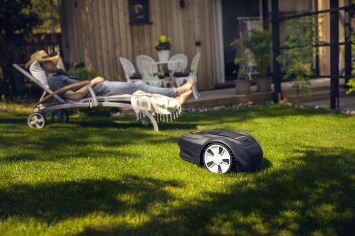 Actual product image Greenworks Lawn robot Optimow 5 (550 m², Boundary wire)