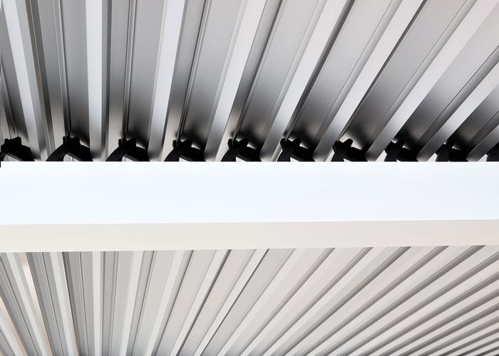Produktbild Mendler Alu Pergola HWC-L41, Lamellen-Pavillon, stabiles 8cm-Metall-Gestell 3x6m - weiss (300 cm, 600 cm)