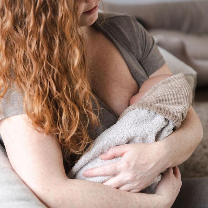 Actual product image False Babys Only maternity shirt Glow with nursing function, hazel brown