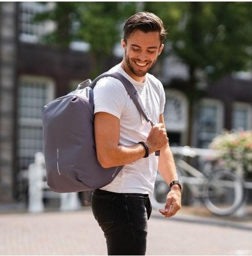Actual product image XD Design Bobby Soft Backpack Casual Backpack Gray Polyethylene Terephthalate (16 l)
