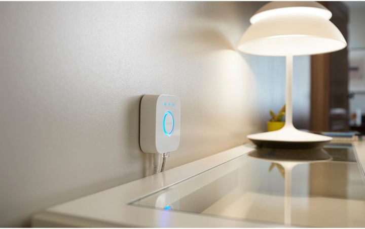Actual product image Philips Hue White & Color Ambiance BT Starter-Set (E27, 9 W, 1100 lm, 3 x, F)