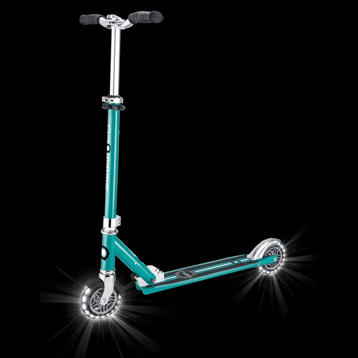 Actual product image Globber scooter Flow Element Lights, green, 721-307