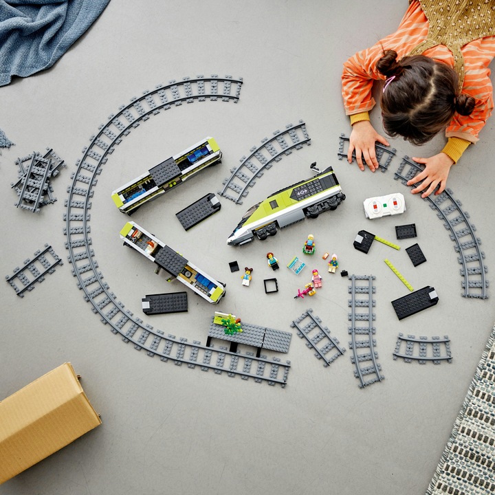 Actual product image LEGO Passenger express train (60337, LEGO City, LEGO Powered UP)