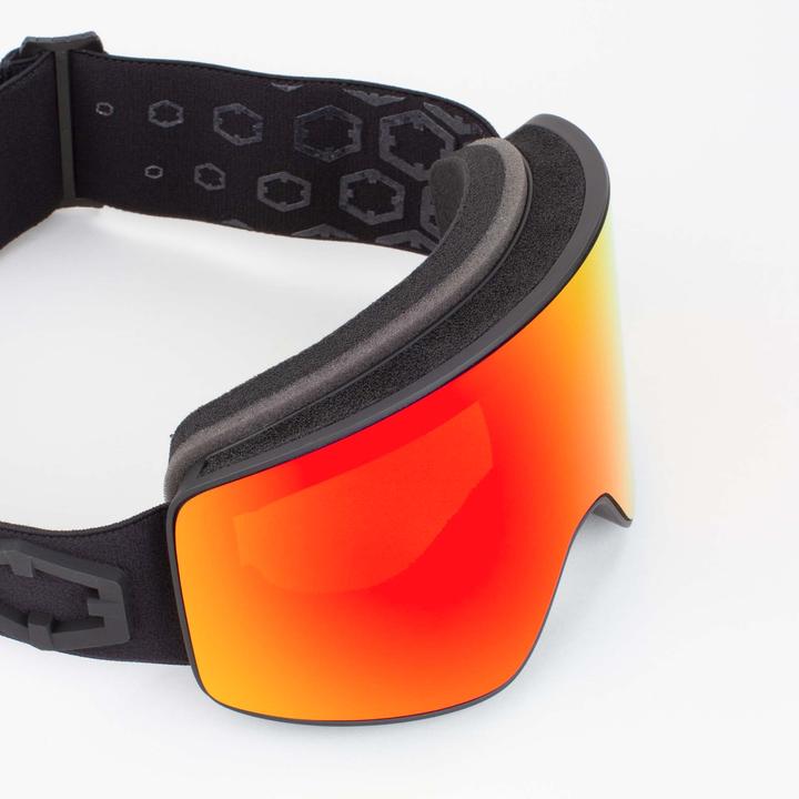 Image du produit Out Of Void Black Red MCI