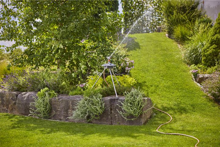Immagine prodotto Gardena Treppiede per irrigatori (Impianto sprinkler, Irrigatore circolare, Irrigatore quadrato)