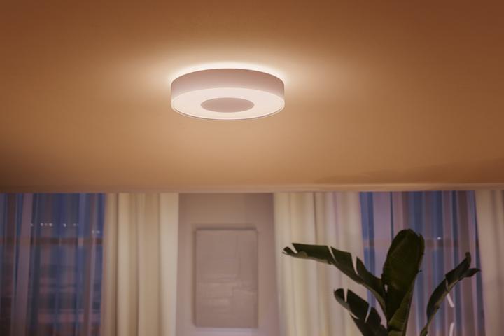Actual product image Philips Hue White & Color Ambiance Infuse (2400 lm)