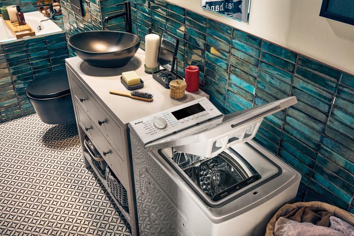 Actual product image Amica Top Loader Washing Machine WT 461 700 Capacity 6 kg 1000 rpm (6 kg, Right)