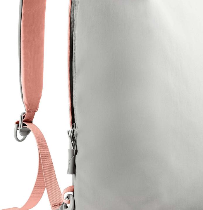 Actual product image XD Design PLECAK SWITCH 2IN1 SANDUST/PINK P706.331 (22 l)