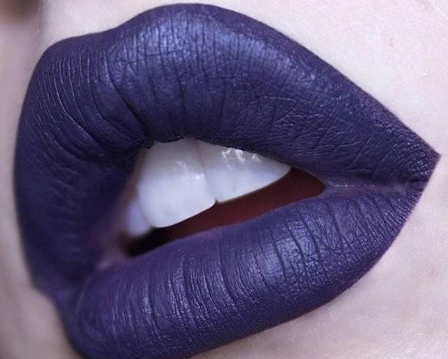Produktbild Suavecito Mattierende Flüssig-Lippenfarbe (Schwarz)