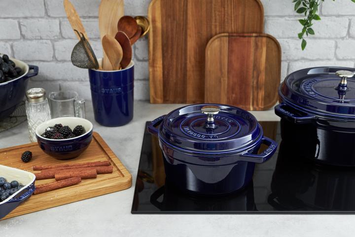 Actual product image Staub Cocotte (Casserole + stew pot, Cast iron)