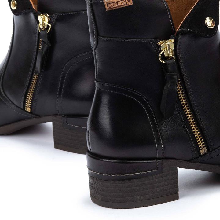 Actual product image Pikolinos Malaga (36)