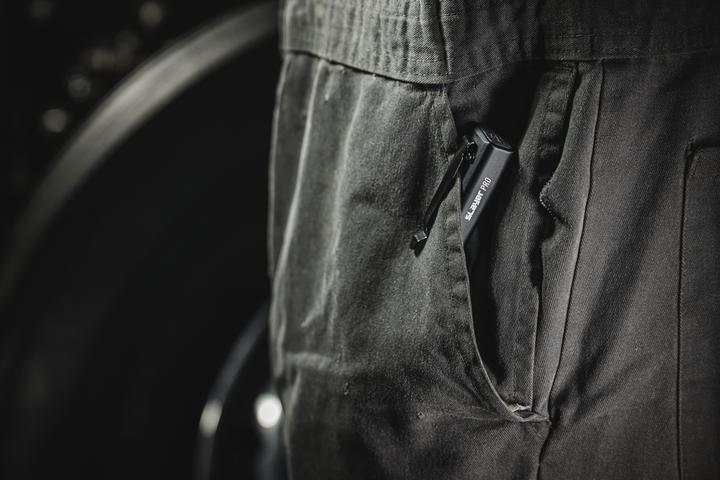 Actual product image Coast Slayer Laser rechargeable torch 1000 lumen (13.50 cm, 1000 lm)