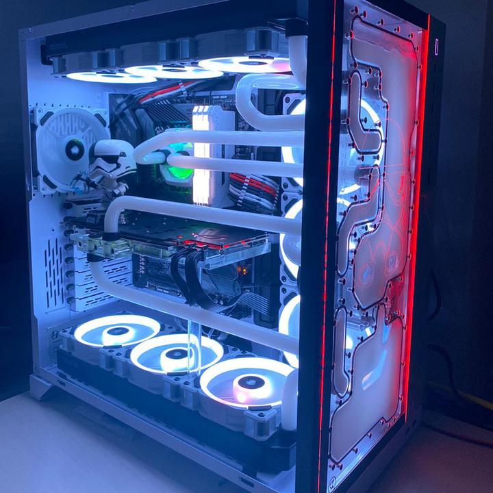 Produktbild Stealkey Customs Lian Li XL Crosscool Distroplate DDC - Acryl