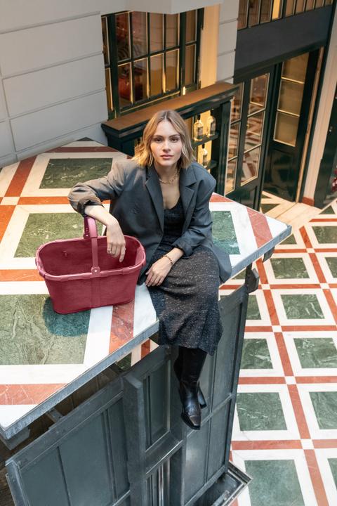 Actual product image reisenthel carrybag twist maroon